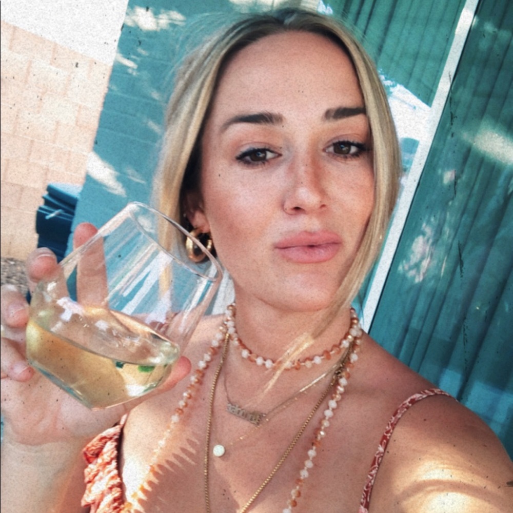 Meet your Posher, Brooke